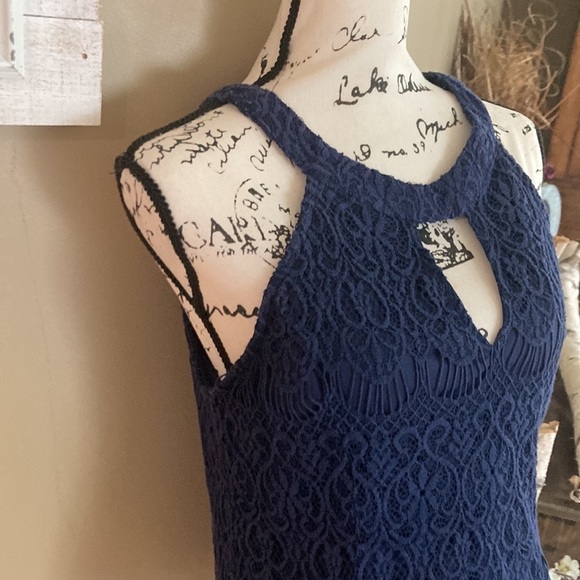 Pinky size large navy blue women’s sleeveless tank top lace - Picture 3 of 9